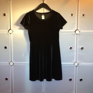 ✨⚫️ Girls Black Velvet Dress⚫️✨